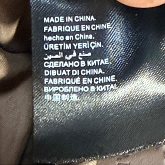 Badgley Mischka Quilted Vegan Crossbody Bag Chain Strap Details Toggle Clasp - Picture 8 of 14